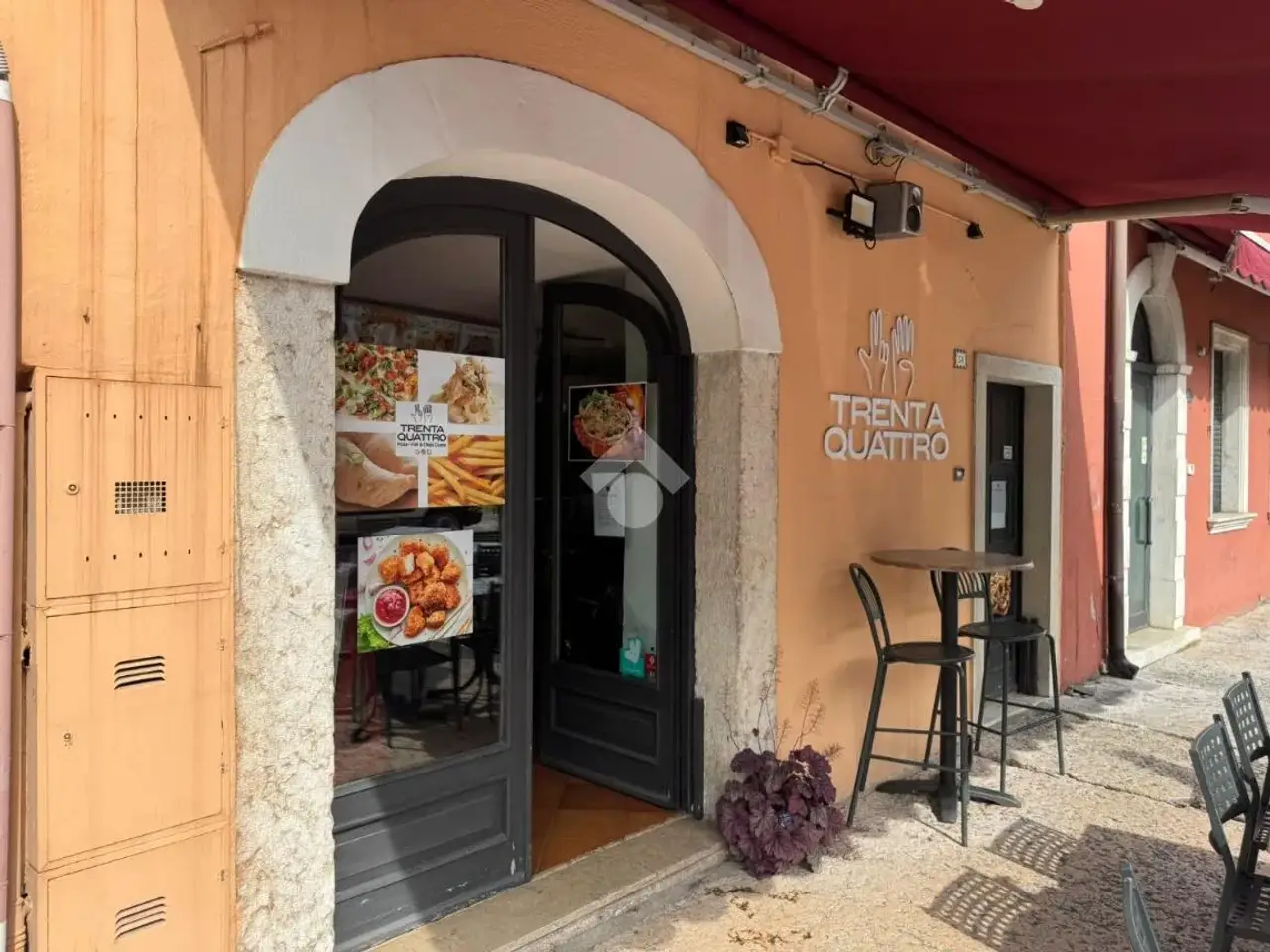 Negozio in Via Peschiera 34, Bardolino, {3} - Foto 2