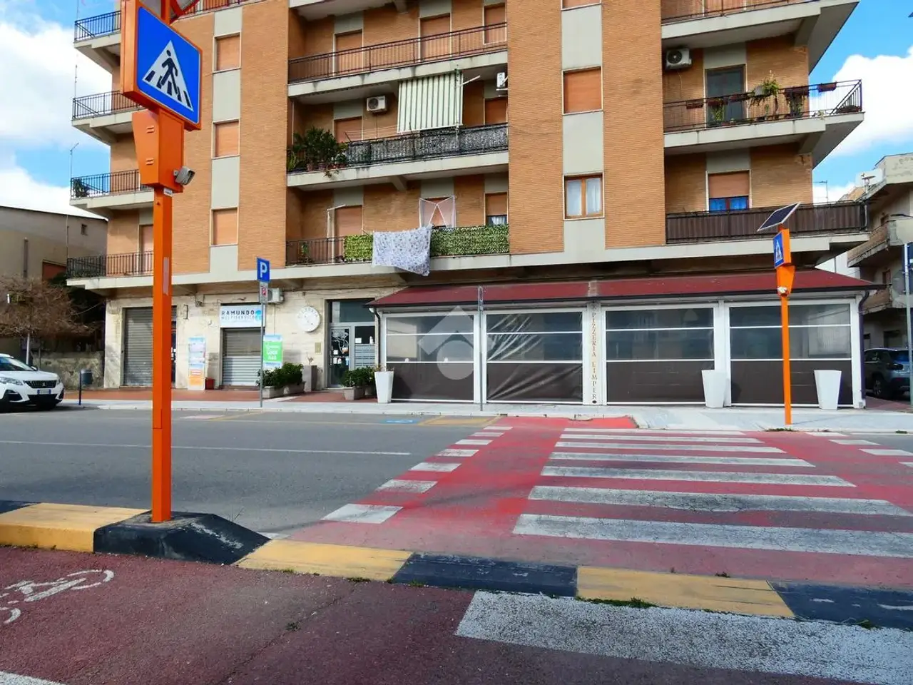 Negozio in Via Taranto 13, Rocca Imperiale, {3} - Foto 2