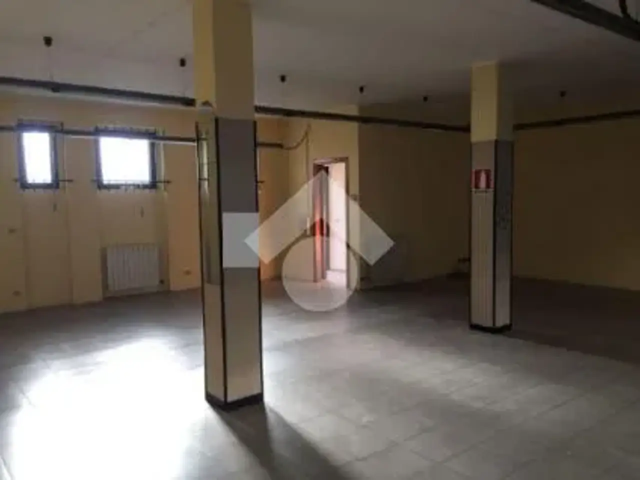 Negozio in Via Magenta 11, San Vittore Olona, {3} - Foto 2