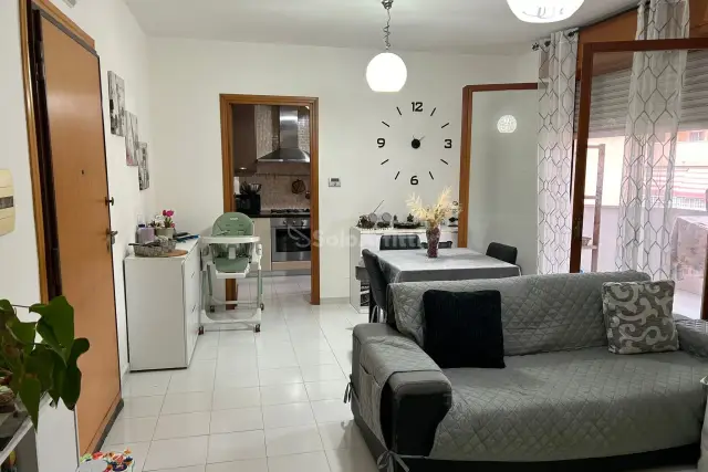 3-room flat in Largo Leopardi 1, Pomezia - Photo 1