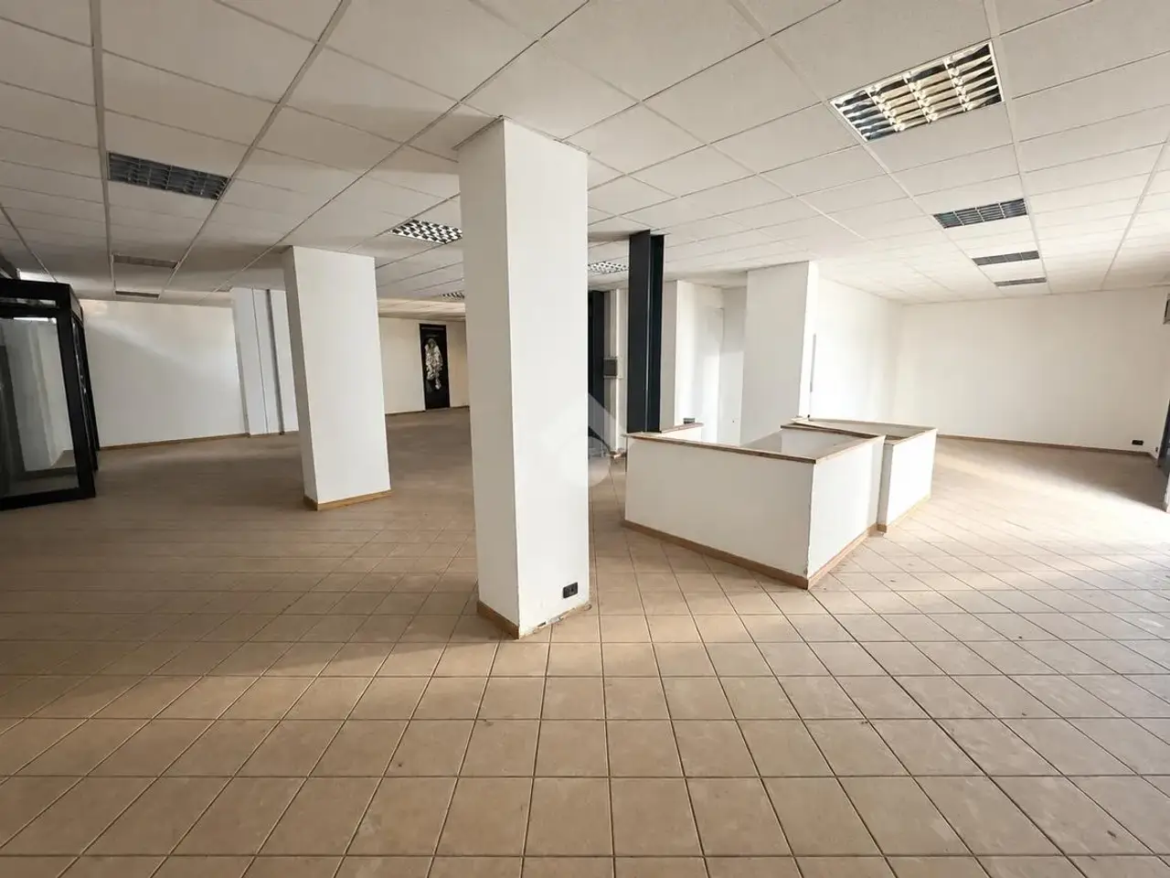 Negozio in Via Giuseppe Mazzini, Sant'Angelo Lodigiano, {3} - Foto 1