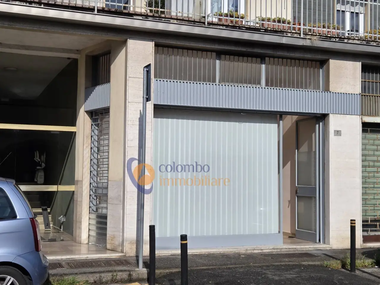 Negozio in Via Biagio Bellotti 7, Busto Arsizio, {3} - Foto 1