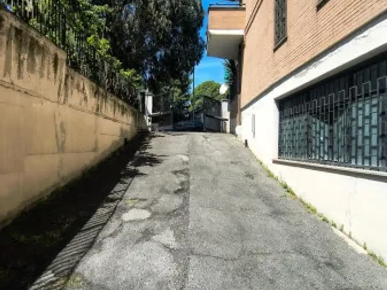 Magazzino in Via Valle della Quistione, Roma, {3} - Foto 1