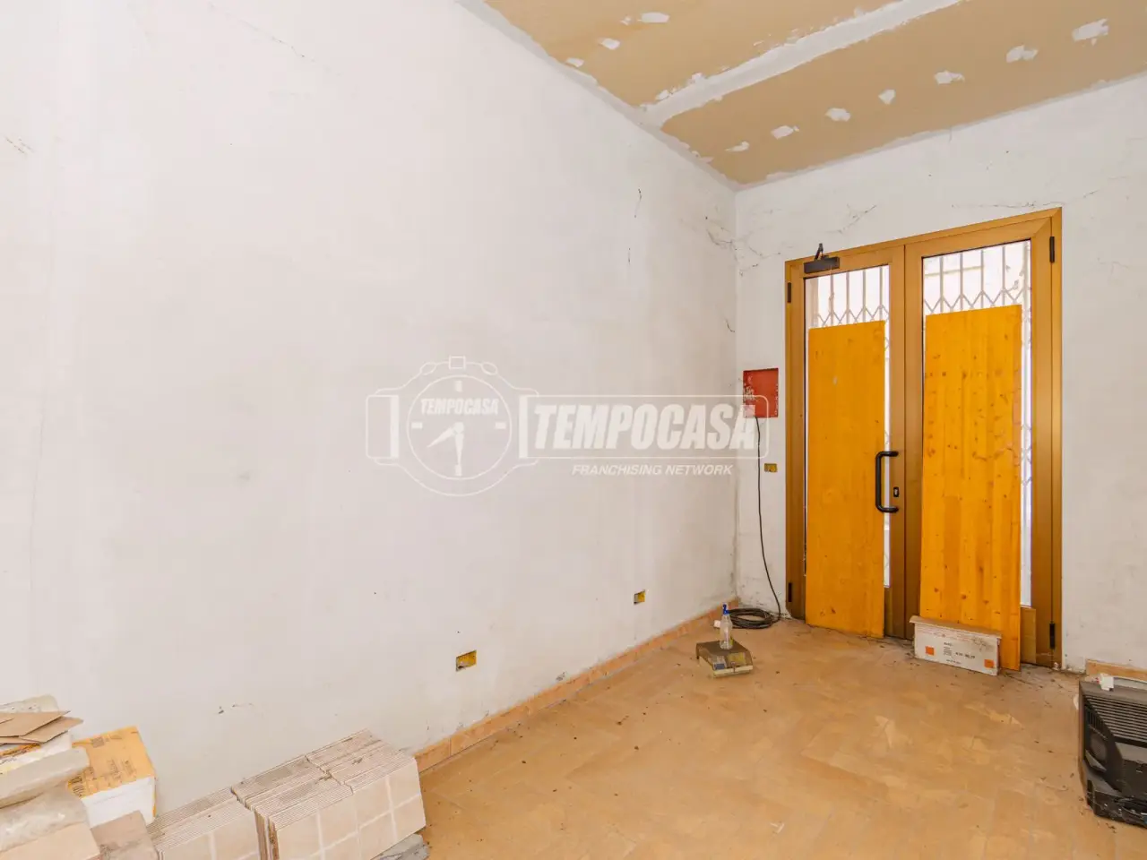 Negozio in Via Cairoli 12/14, Cilavegna, {3} - Foto 2