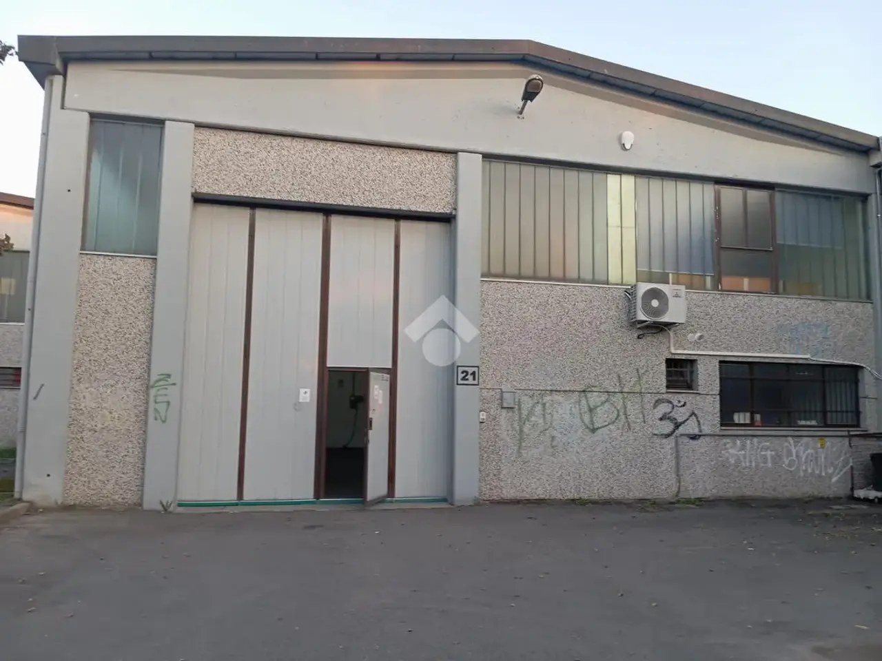 Capannone in Via Vicinale di Parabiago 21, Nerviano, {3} - Foto 1