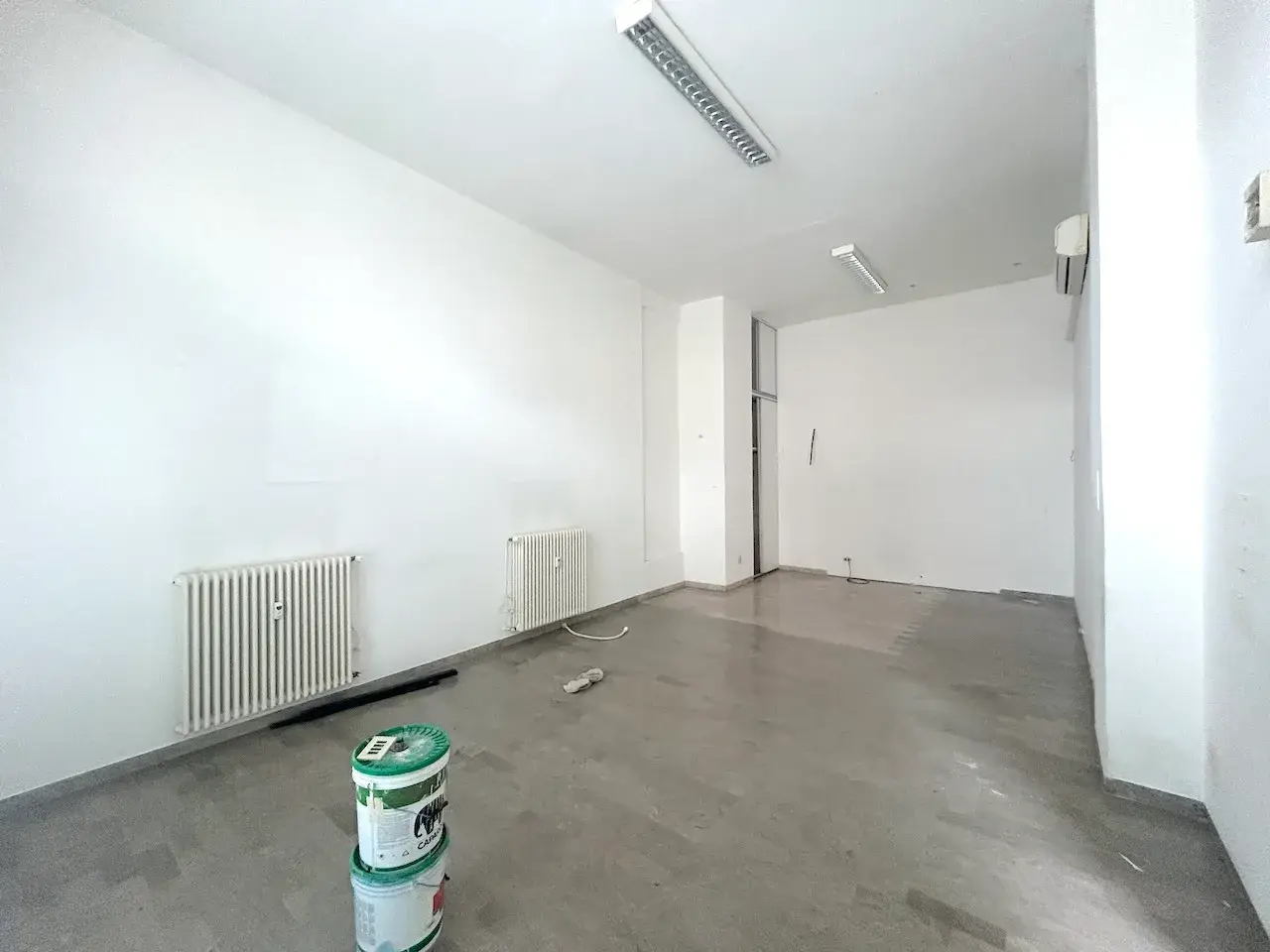 Negozio in Viale Jacopo Mazzoni, Cesena, {3} - Foto 2