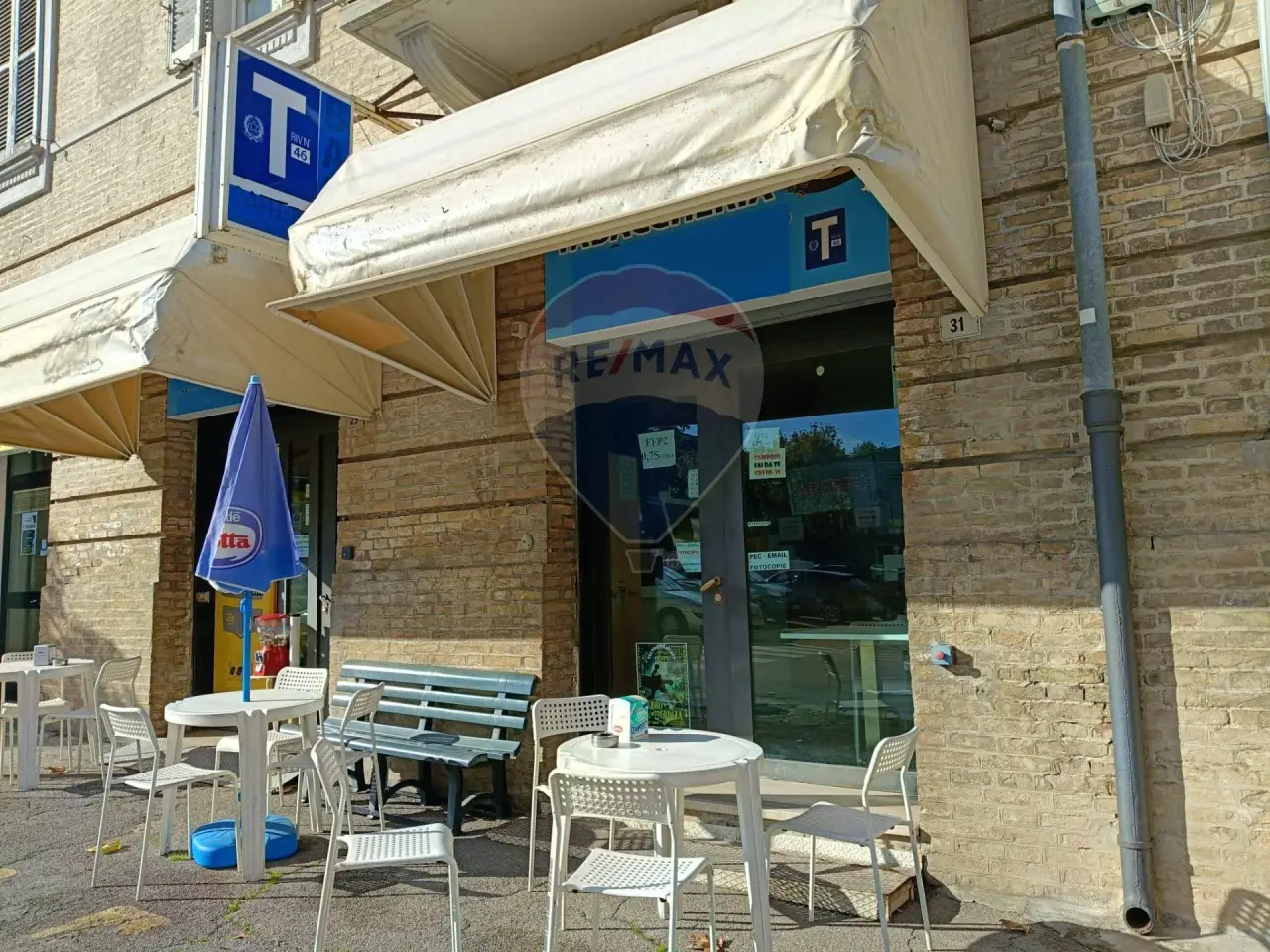 Esercizio commerciale in Via Monte Grappa 29, Lanciano, {3} - Foto 2