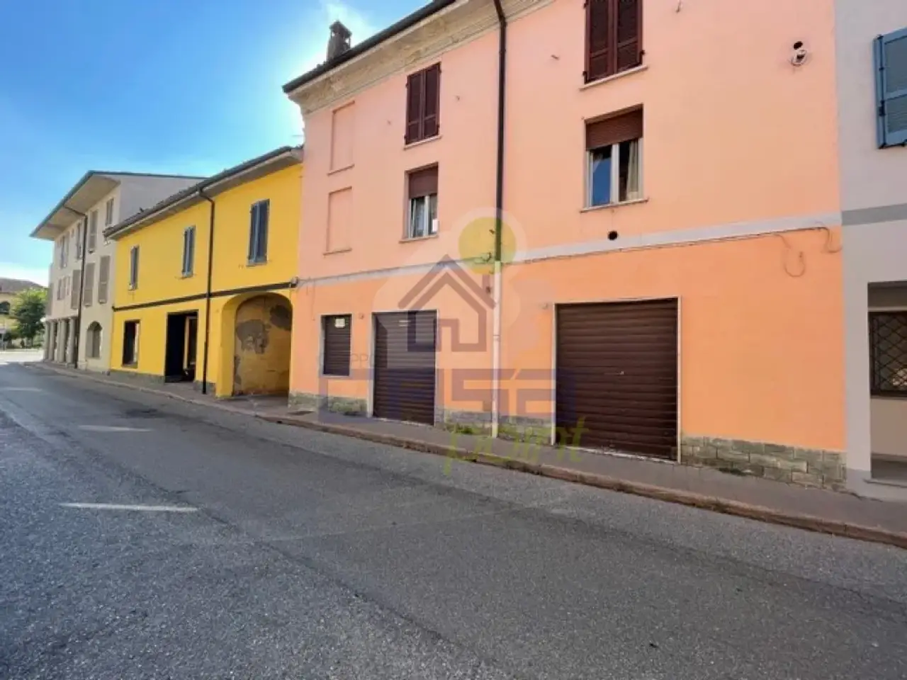 Esercizio commerciale in Via Garibaldi,Chignolo Po, Chignolo Po, {3} - Foto 1