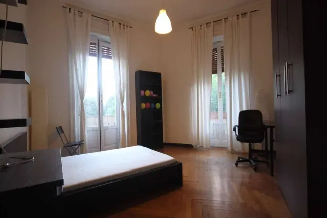 Room in Piazza Maria Adelaide di Savoia,5, Milano - Photo 1