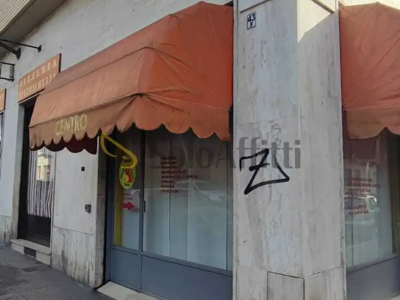 Negozio in Via Sette Comuni 43, Torino, {3} - Foto 1