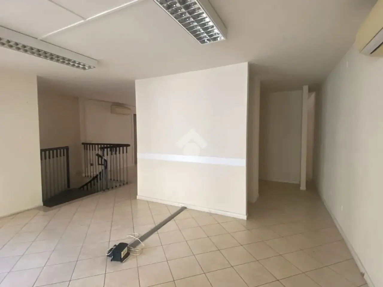 Negozio in Corso Giuseppe Mazzini 128, Bussolengo, {3} - Foto 1