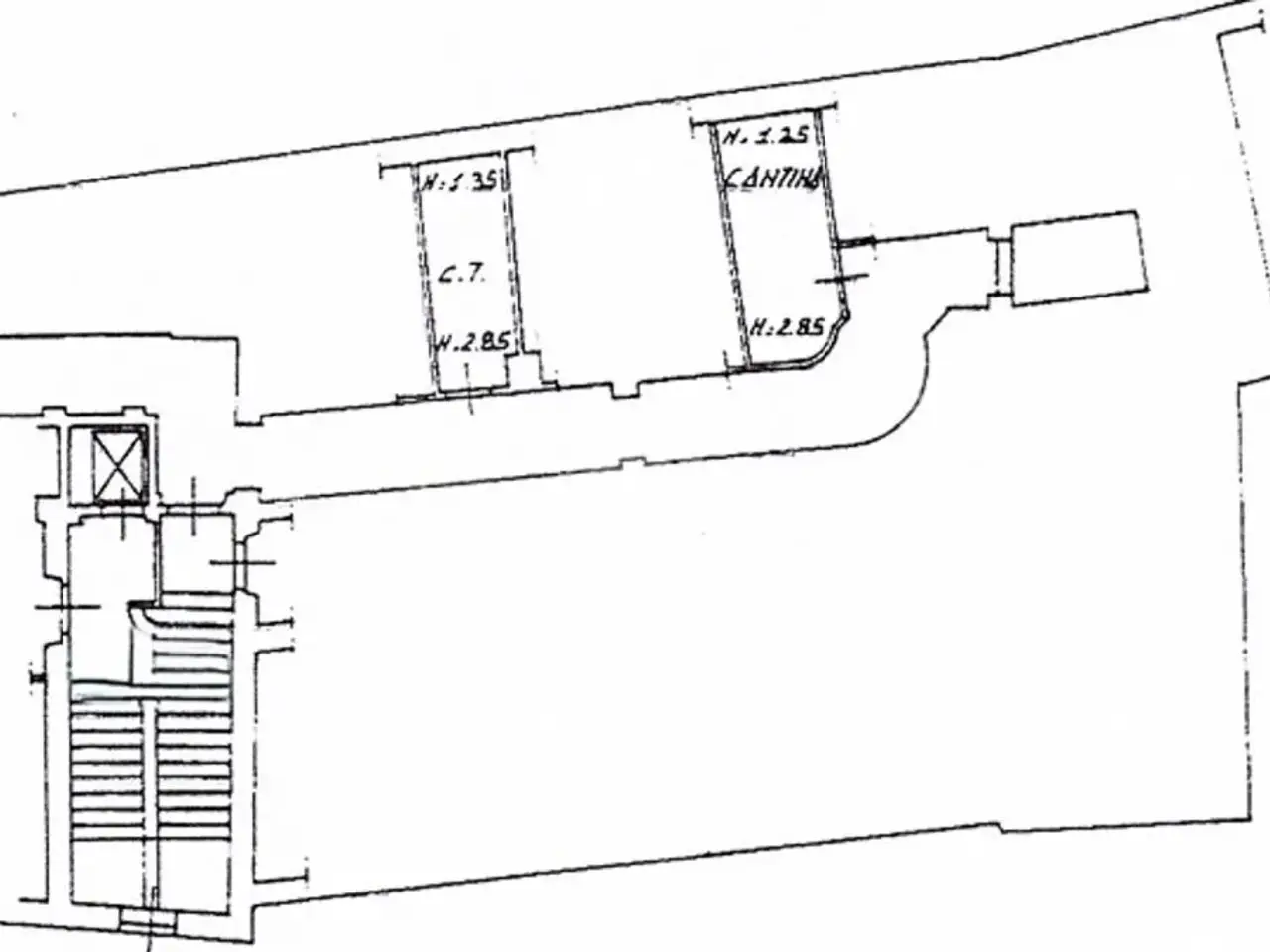 Ufficio in Via Fratelli Galliari 1, Treviglio, {3} - Planimetria 1