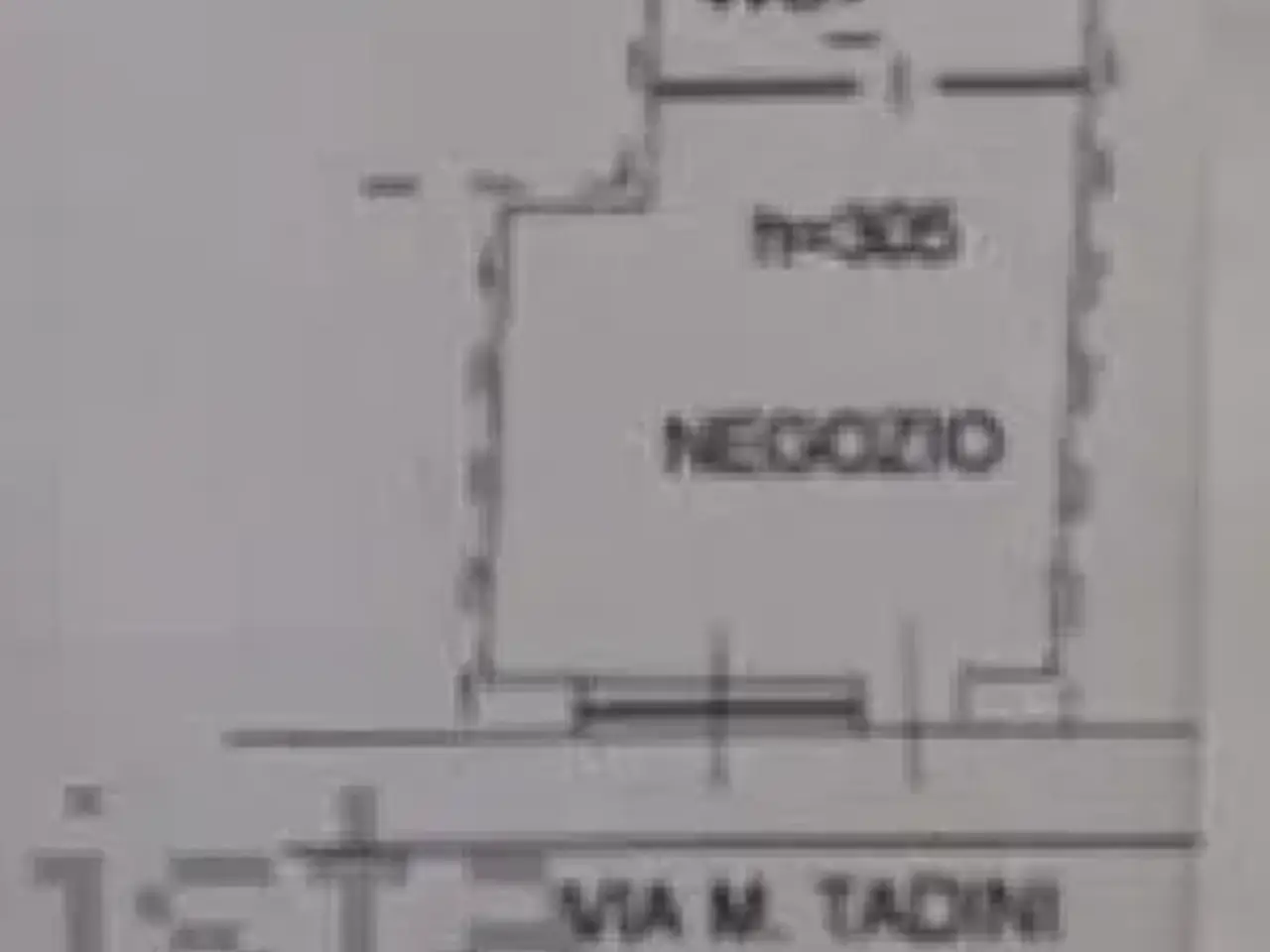 Negozio in Via Tadini 15, Castano Primo, {3} - Planimetria 1