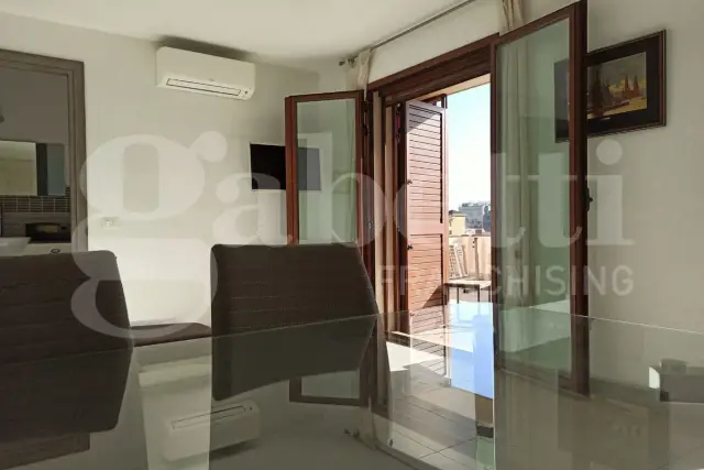 2-room flat, Oristano - Photo 1