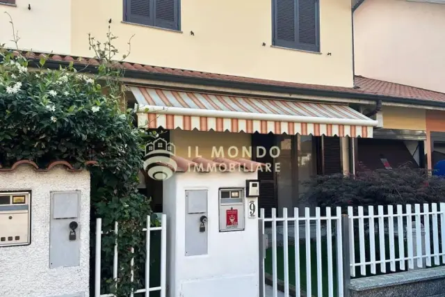 Villa a schiera in Via Aldo Moro, 9., Cerro al Lambro - Foto 1