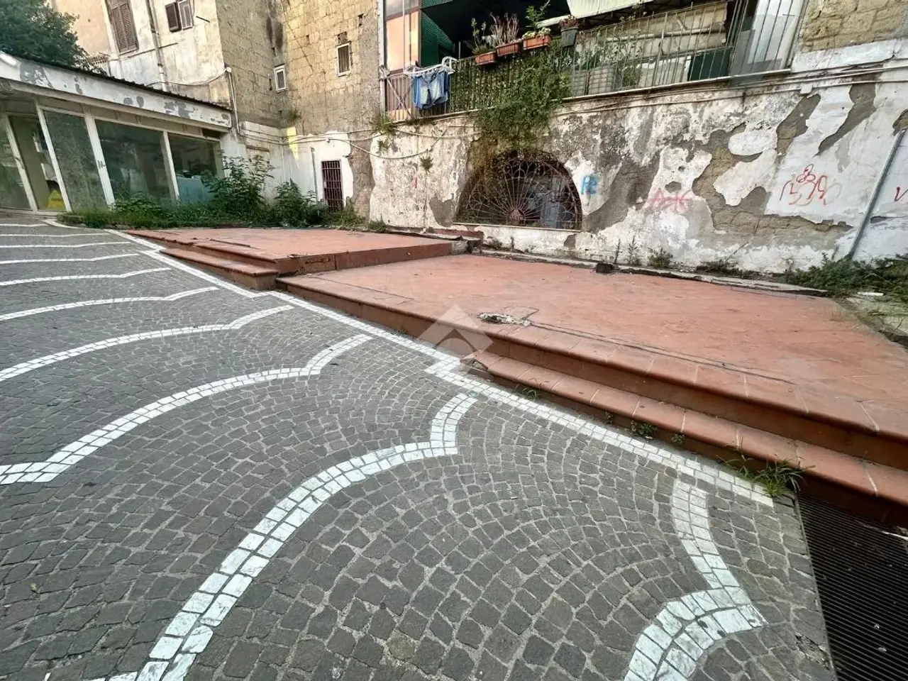 Magazzino in Via Vincenzo di Maro 46, Napoli, {3} - Foto 1