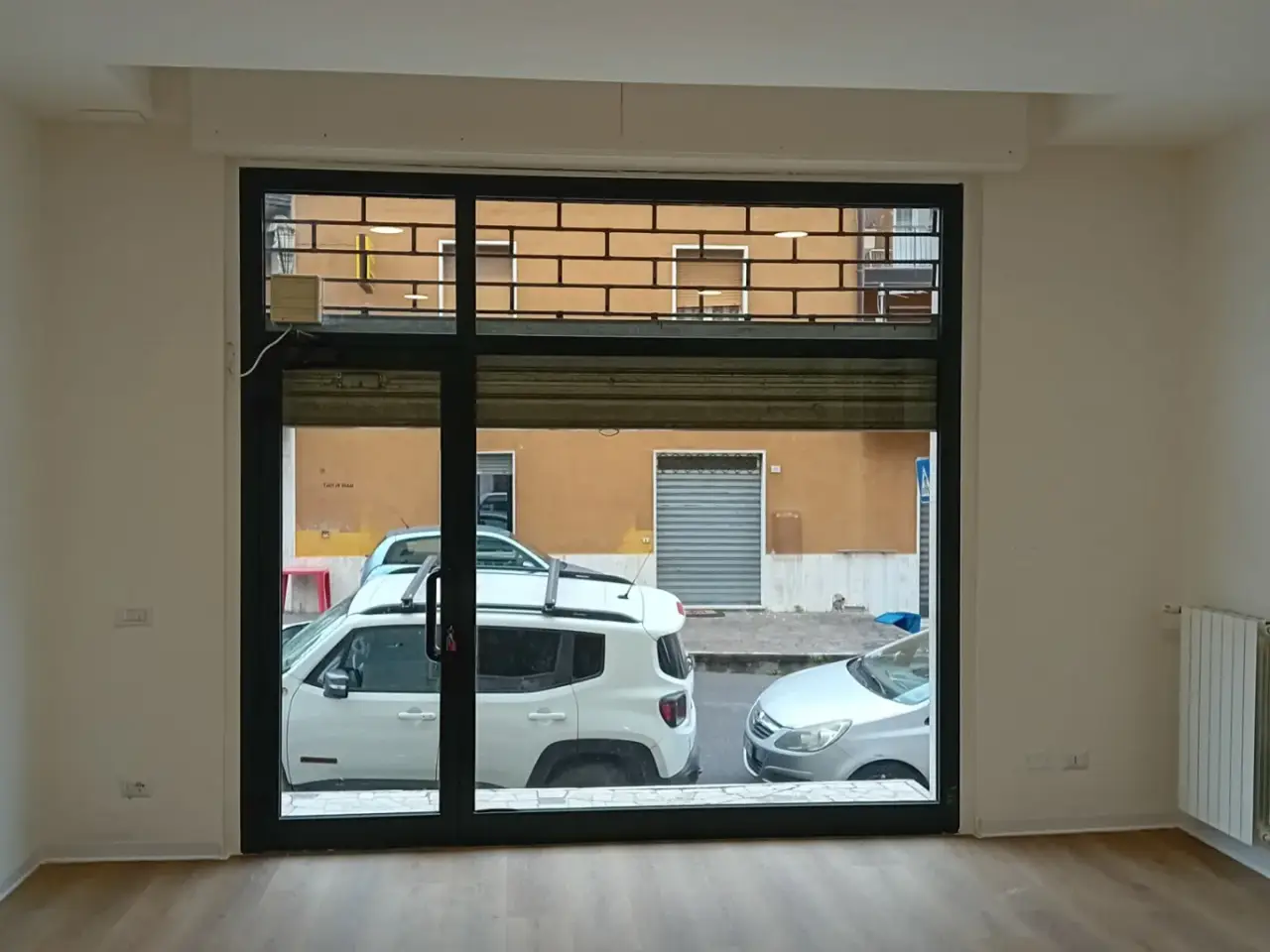 Negozio in Via Cesare Battisti 18, Gardone Val Trompia, {3} - Foto 2