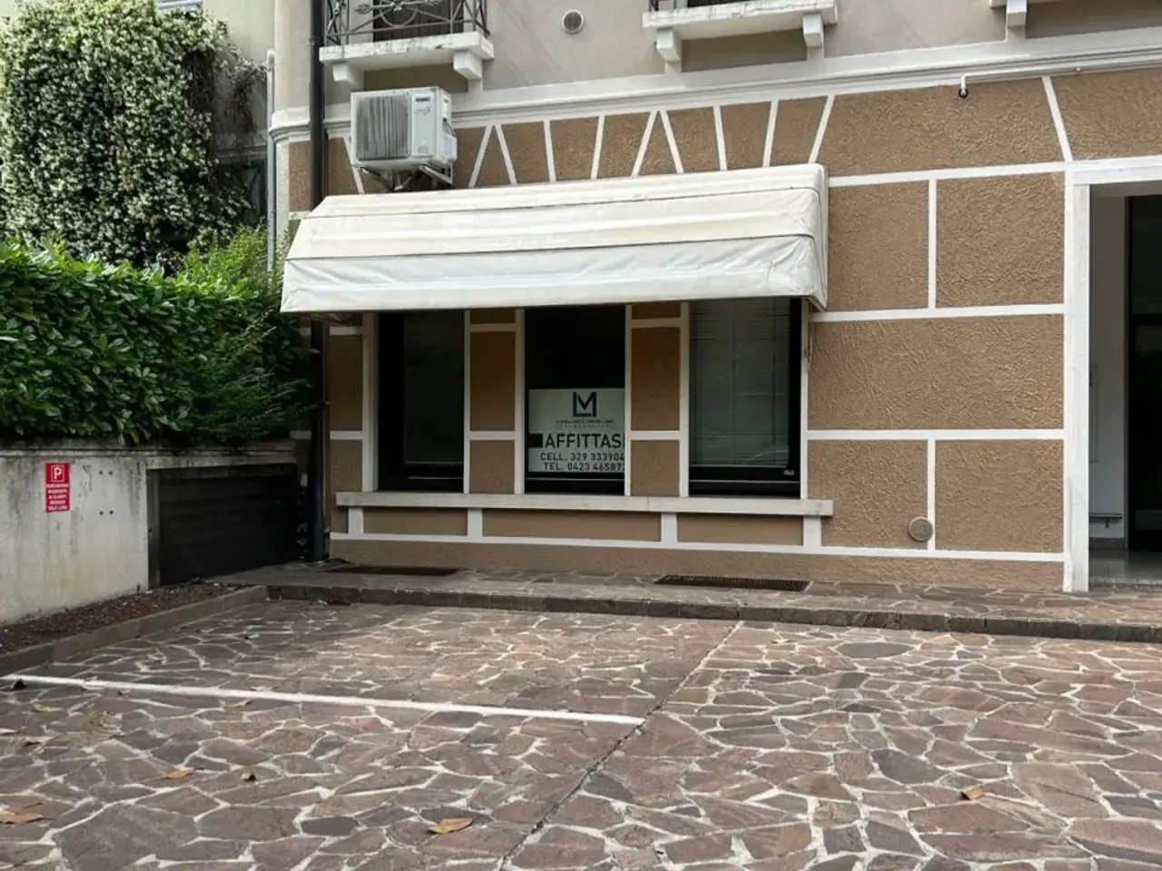 Negozio in , Montebelluna, {3} - Foto 2