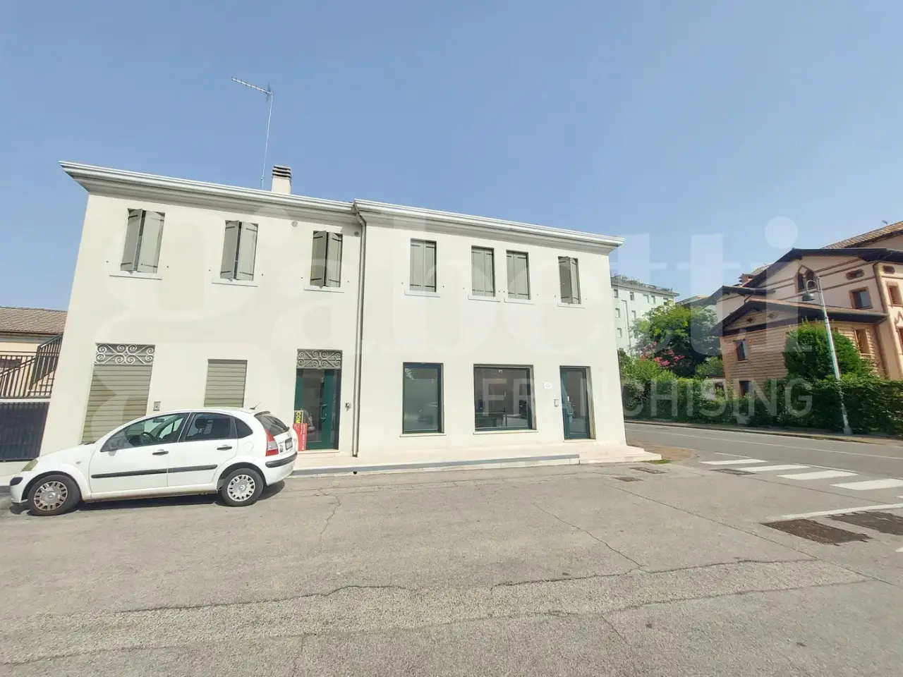 Negozio in Viale Luzzatti 108, Treviso, {3} - Foto 2