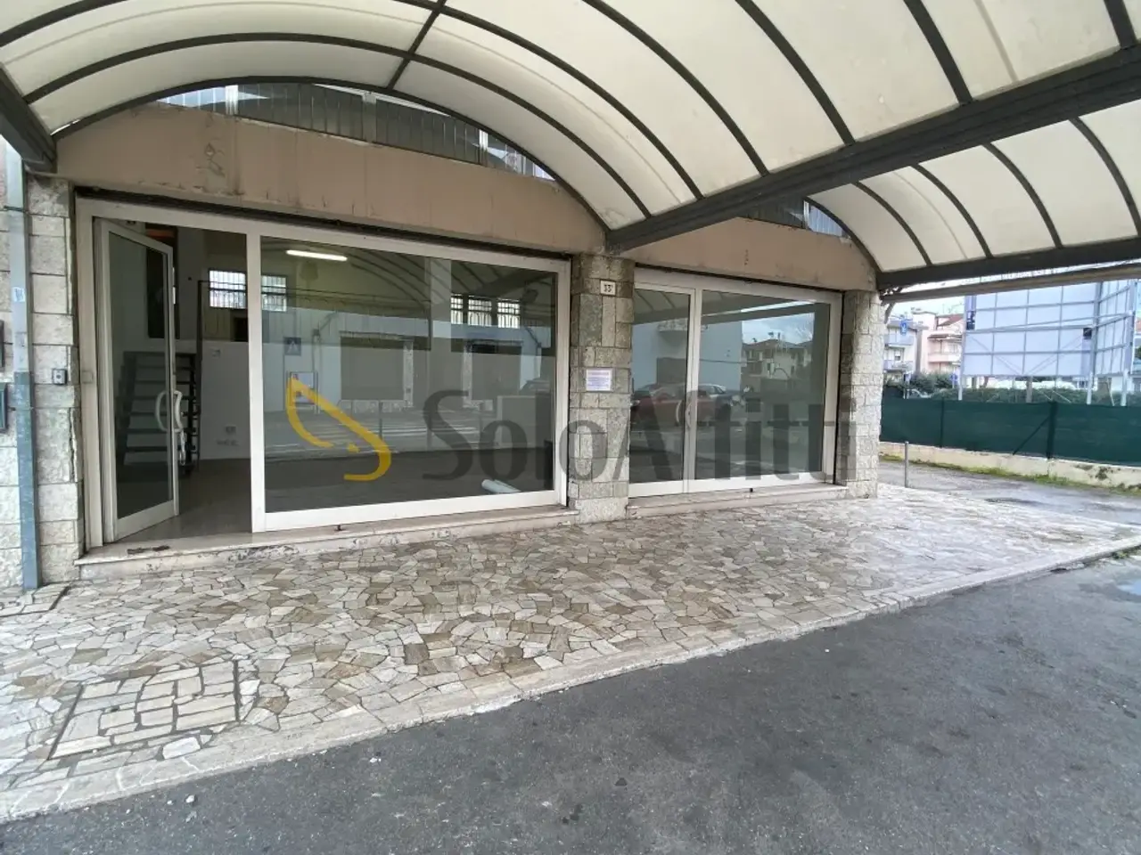 Negozio in Via dei Martiri 33a, Rimini, {3} - Foto 2