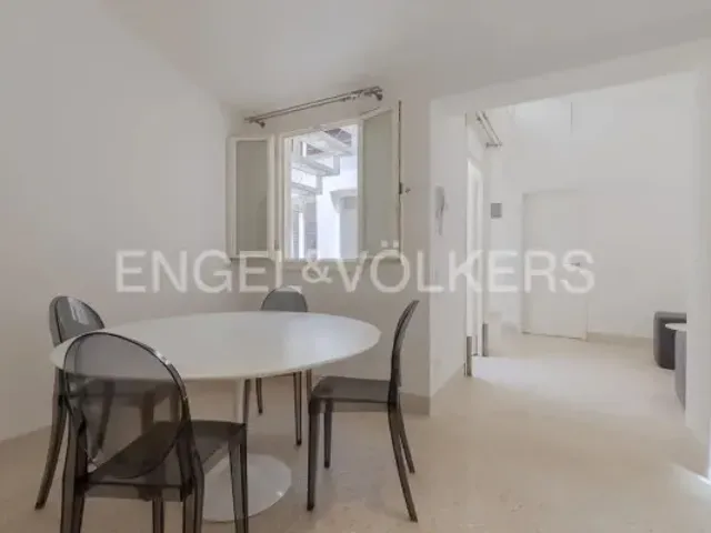 2-room flat in {3}, Campo Santa Margherita - Photo 1