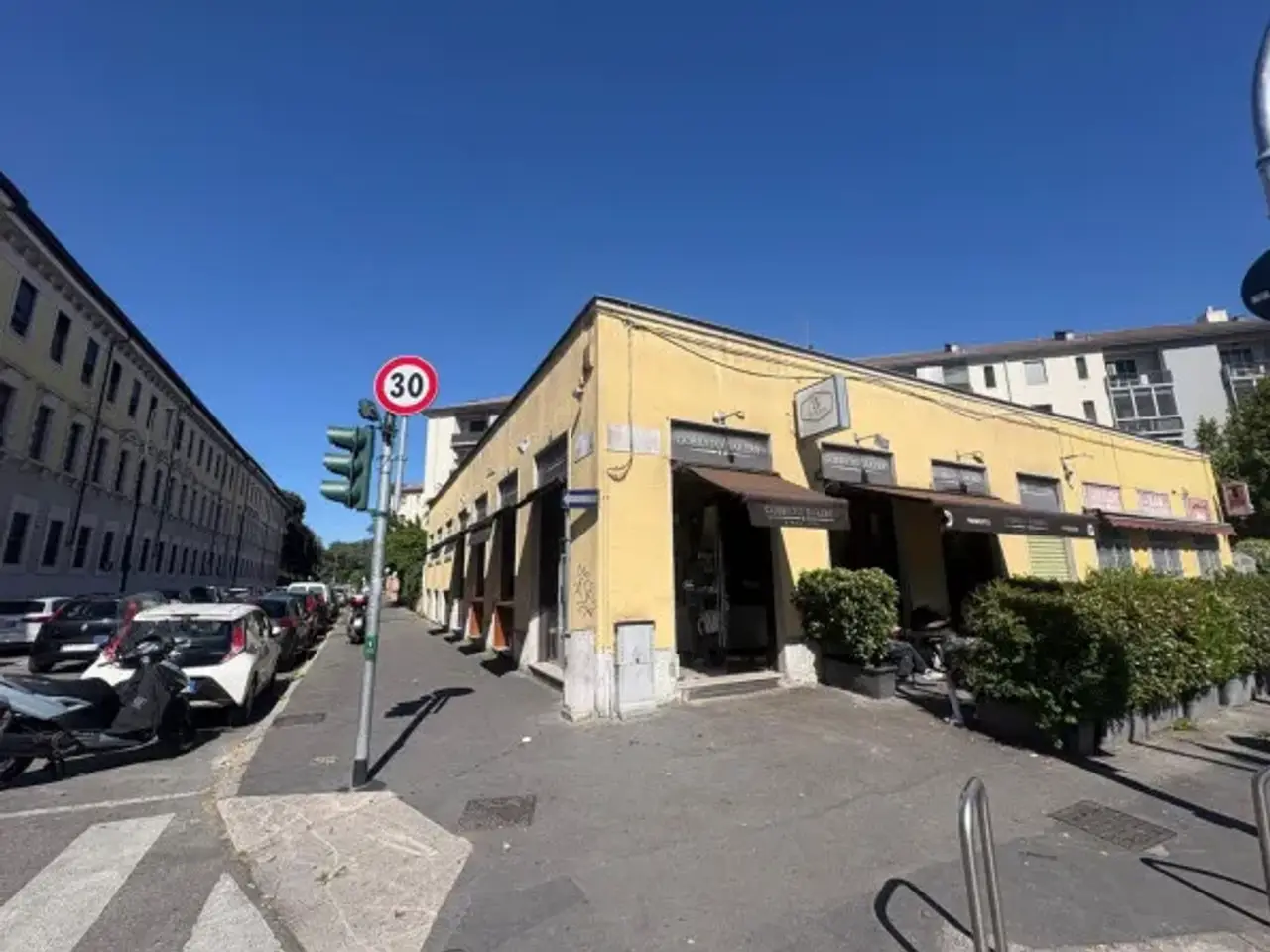 Negozio in Via Nicolò Barabino 7, Milano, {3} - Foto 1