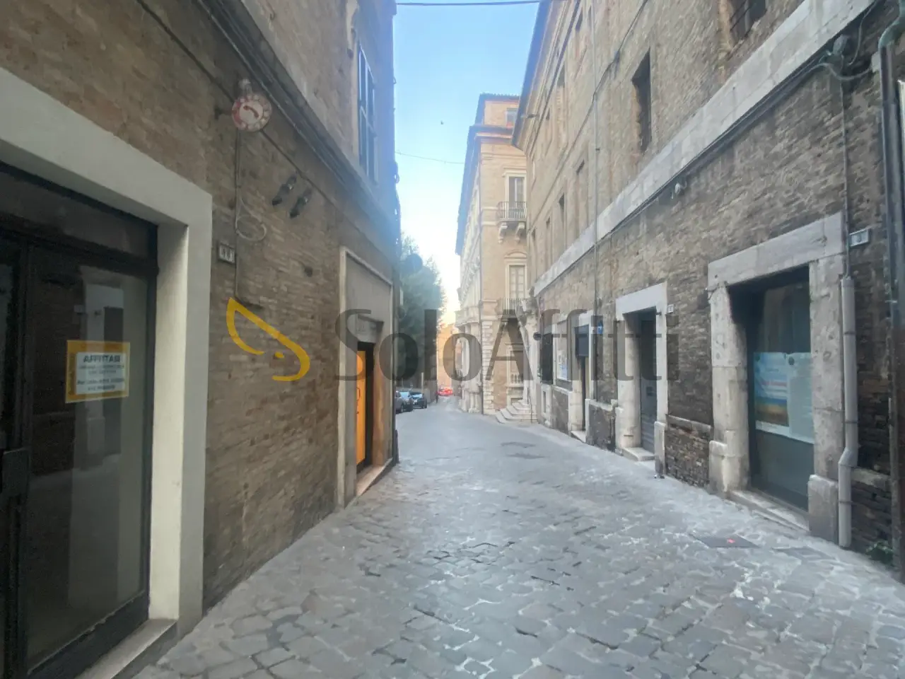 Negozio in , Macerata, {3} - Foto 1