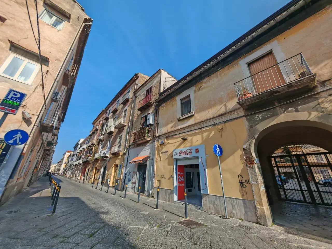 Negozio in Via San Carlo, Caserta, {3} - Foto 2