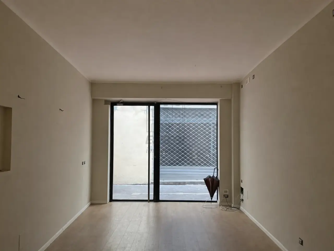 Palazzina commerciale in , Lucca, {3} - Foto 1