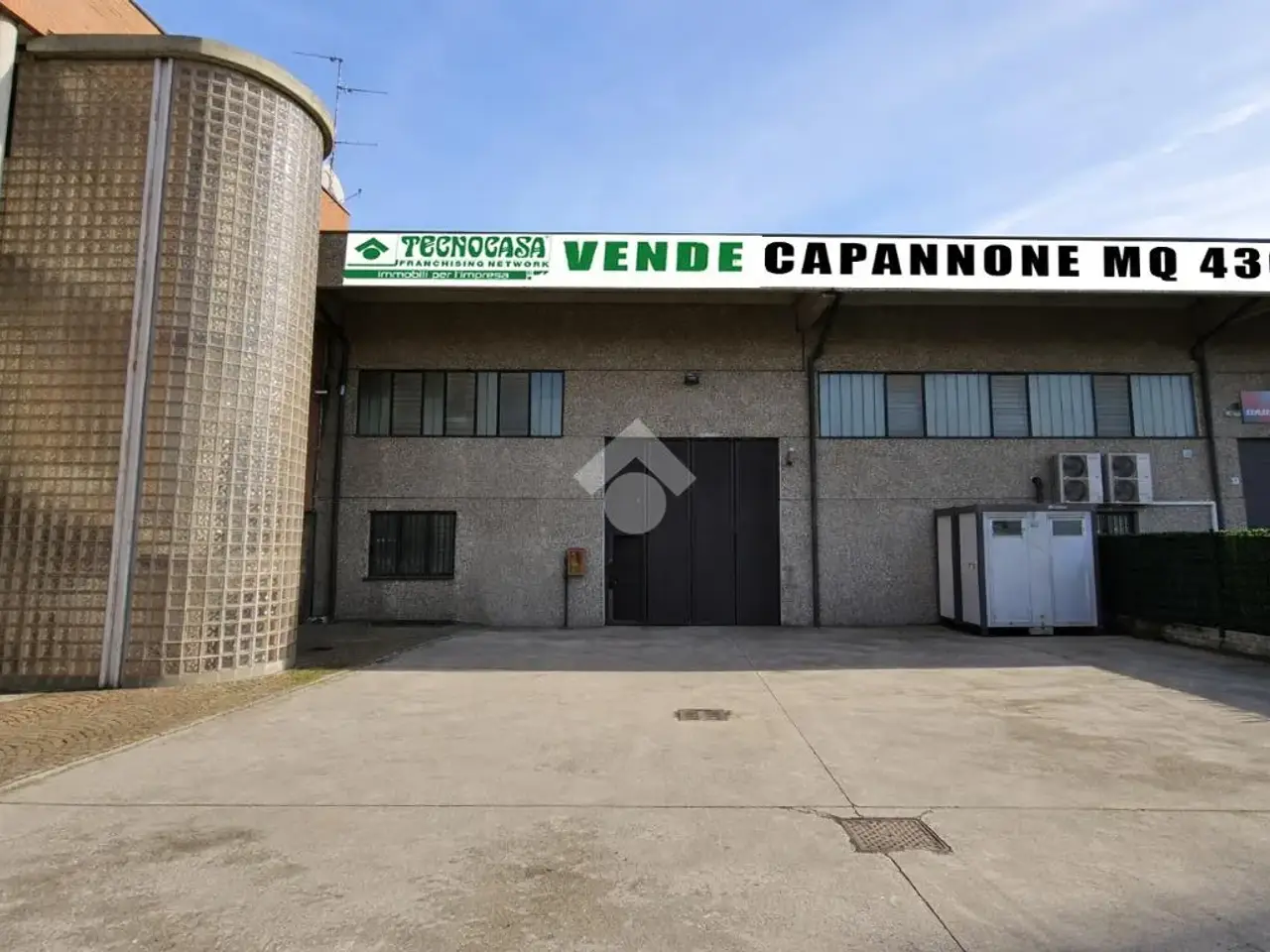 Capannone in Via Piave 65, Bollate, {3} - Foto 1