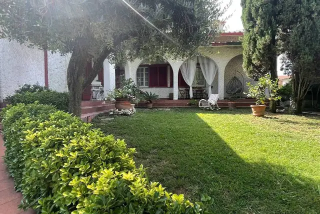 Villa in Via Pietro Mascagni, Montecatini-Terme - Foto 1