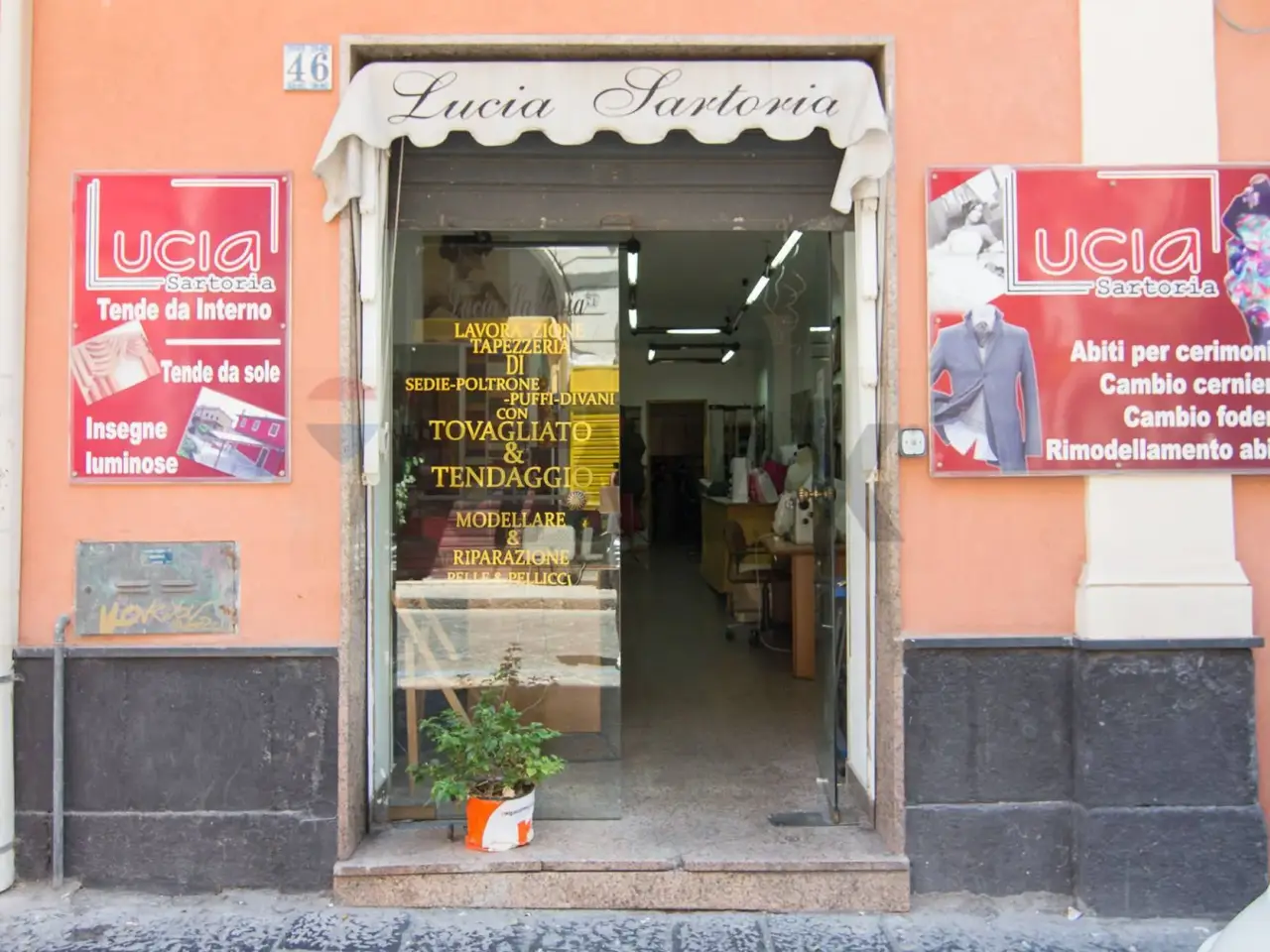 Negozio in Via Grotte Bianche 46, Catania, {3} - Foto 1