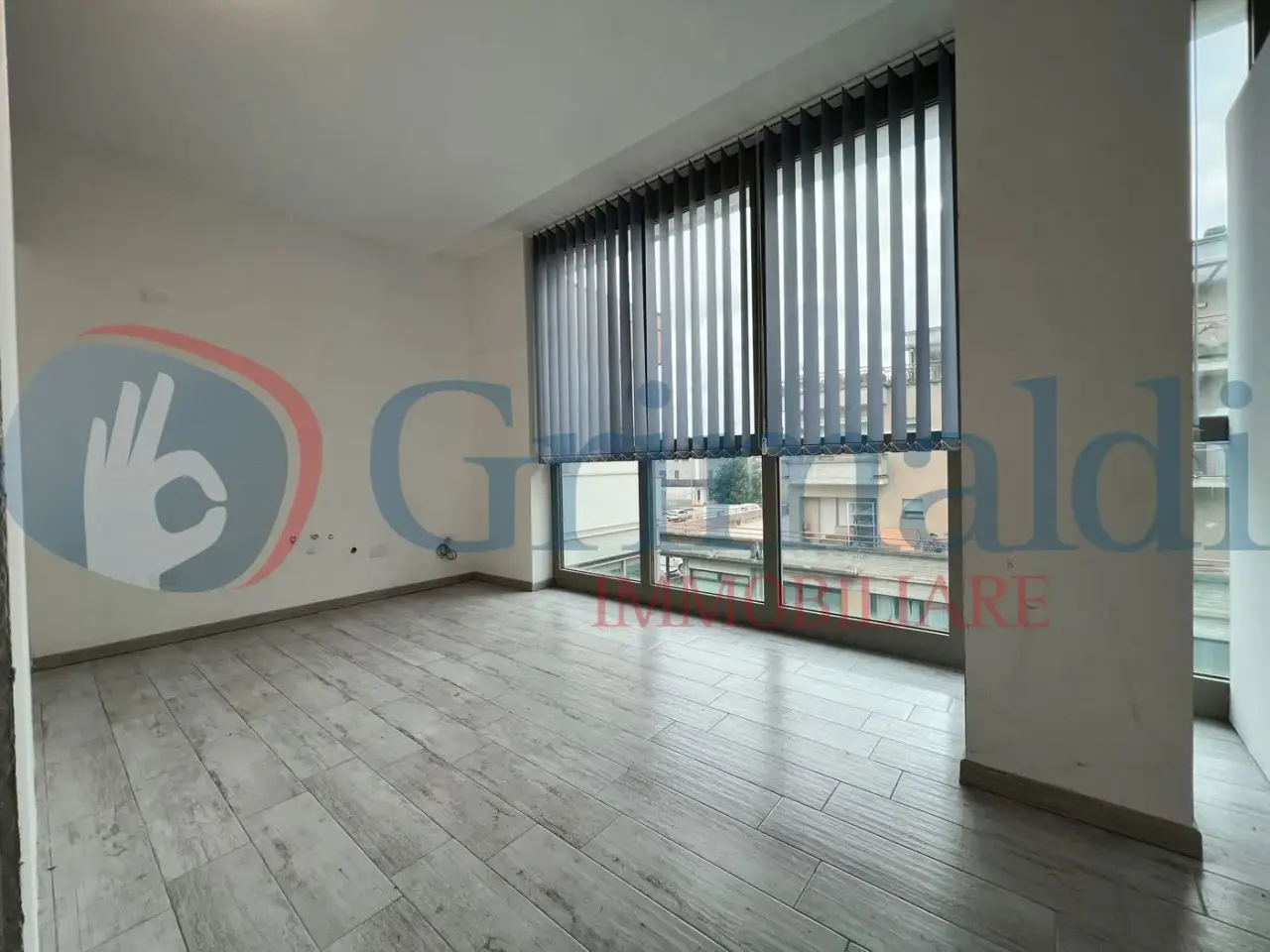 Ufficio in Via Luigi Einaudi, Corciano, {3} - Foto 1