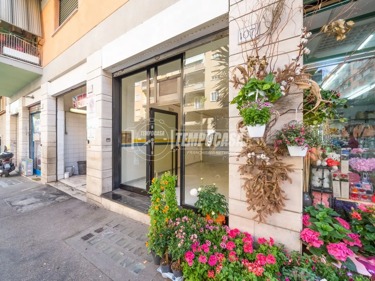 Negozio in Via Marcantonio Bragadin 107, Roma, {3} - Foto 2