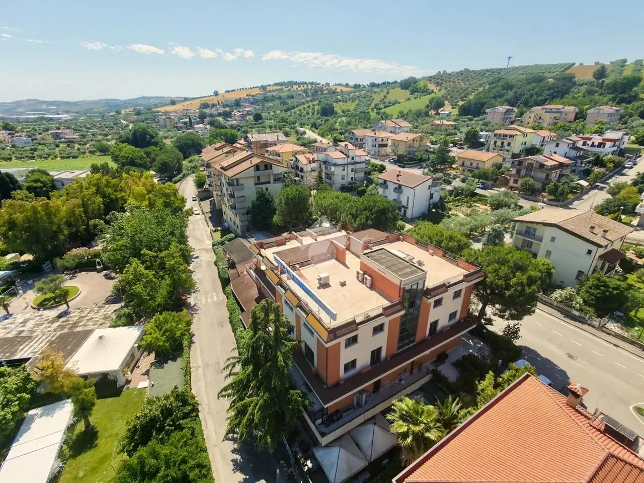 Palazzina commerciale in Via Catanzaro 16, Castellalto, {3} - Foto 2