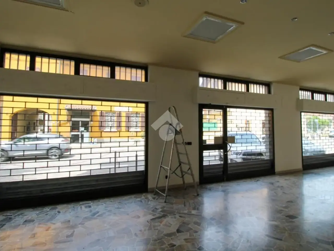 Negozio in Via De Amicis 1, Cornate D'Adda, {3} - Foto 2