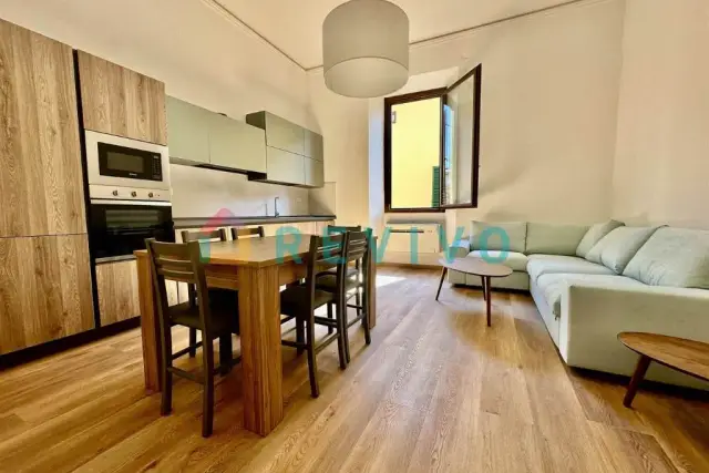 4-room flat in {3}, - Photo 1