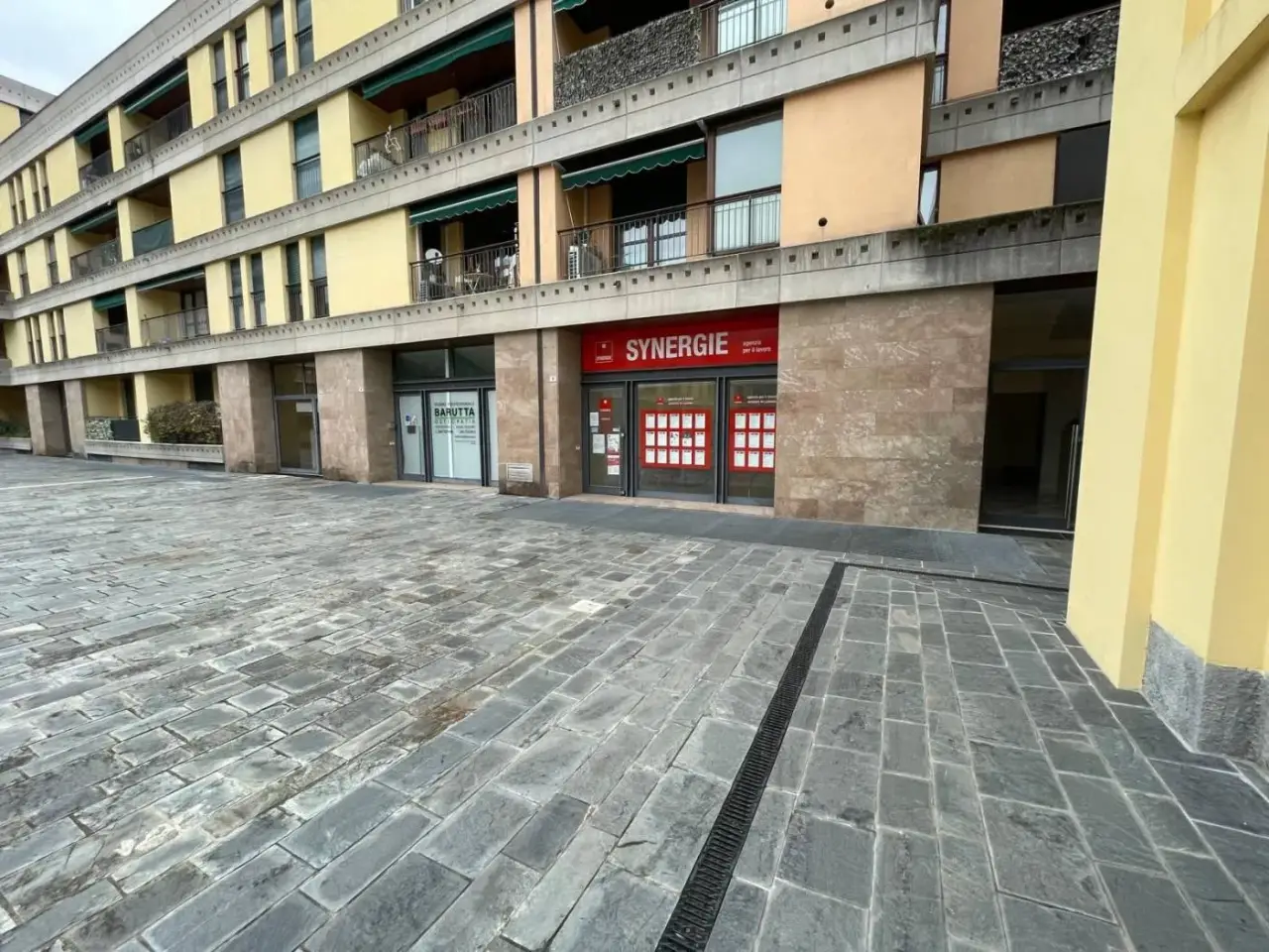 Negozio in Corso Giacomo Matteotti, Lecco, {3} - Foto 1