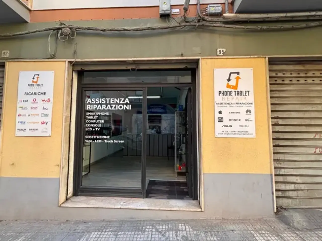 Negozio in Via Napoleone Colajanni 95, Caltanissetta, {3} - Foto 1
