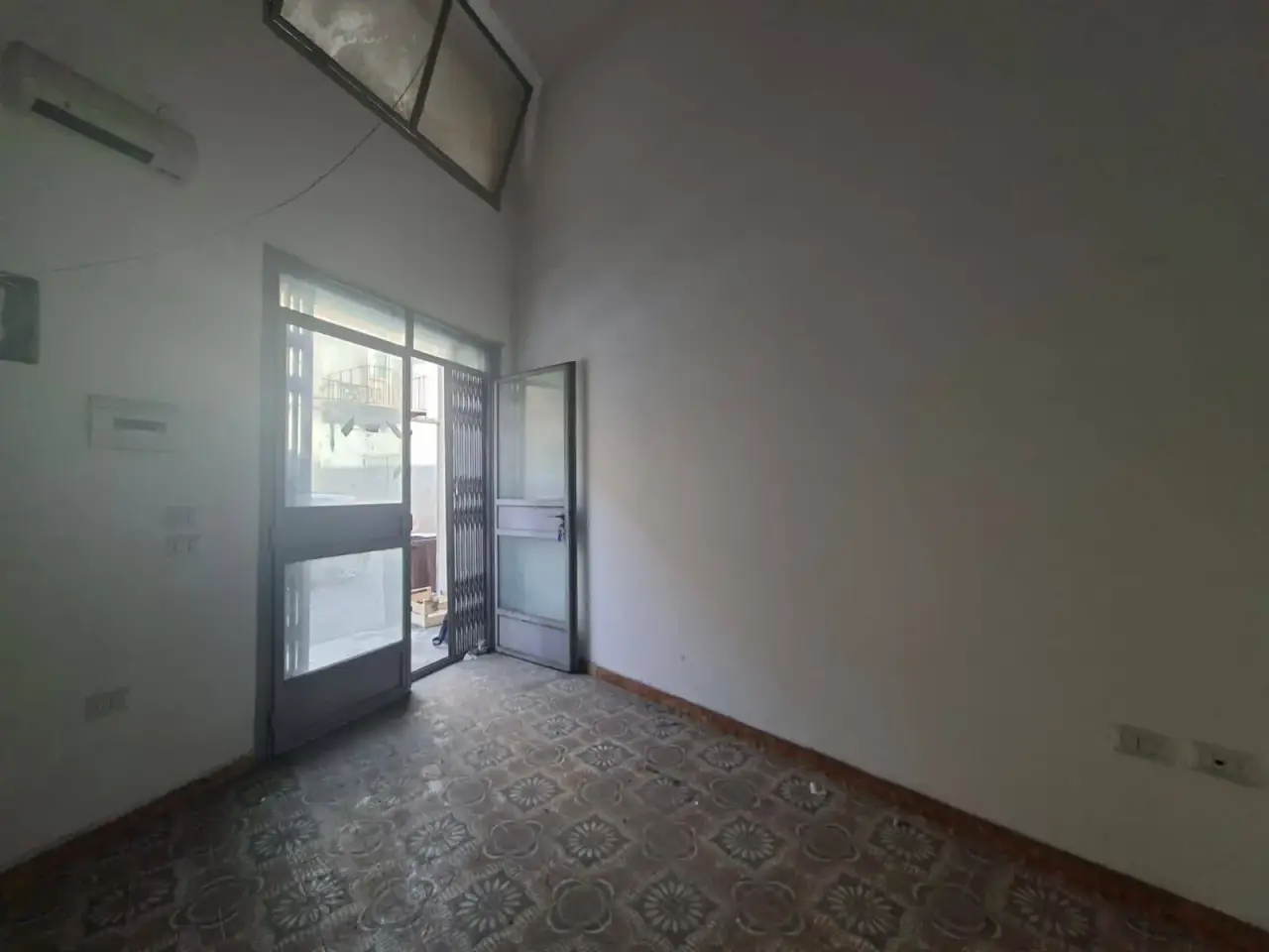Negozio in Via Santacroce 16, Casagiove, {3} - Foto 2