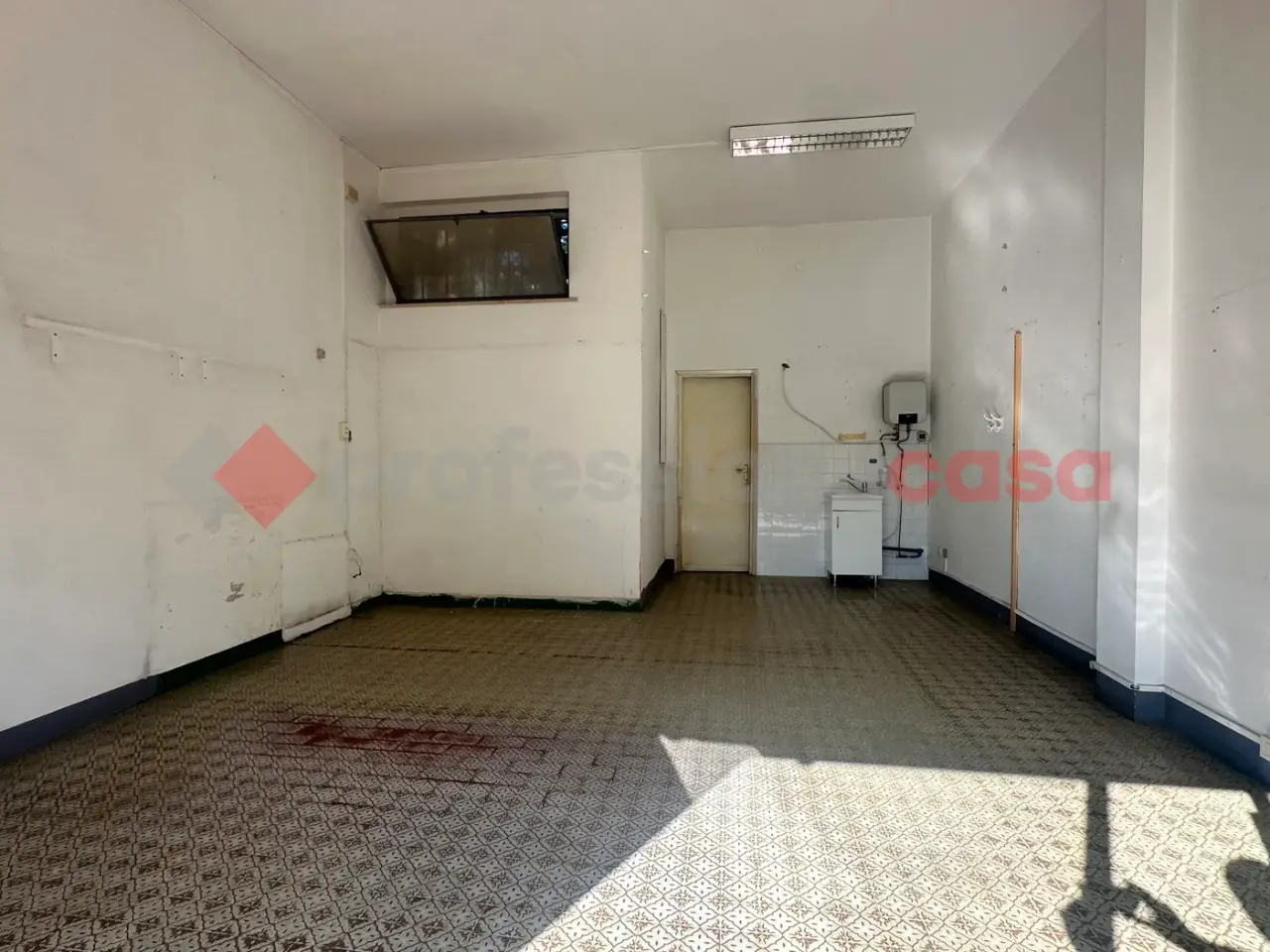 Negozio in , Livorno, {3} - Foto 1