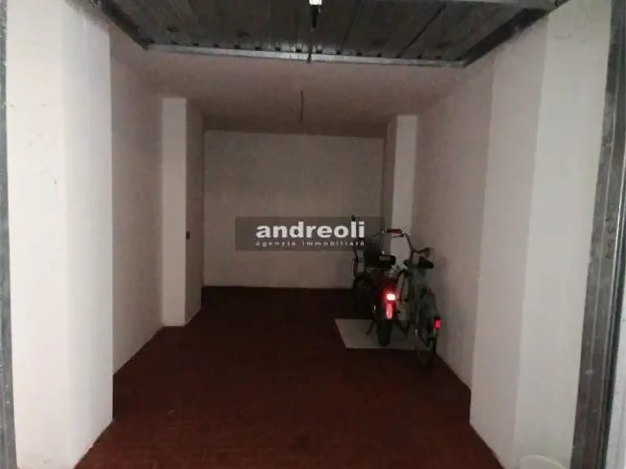 Parcheggio chiuso in Jesi (Tabano), Jesi, {3} - Foto 1