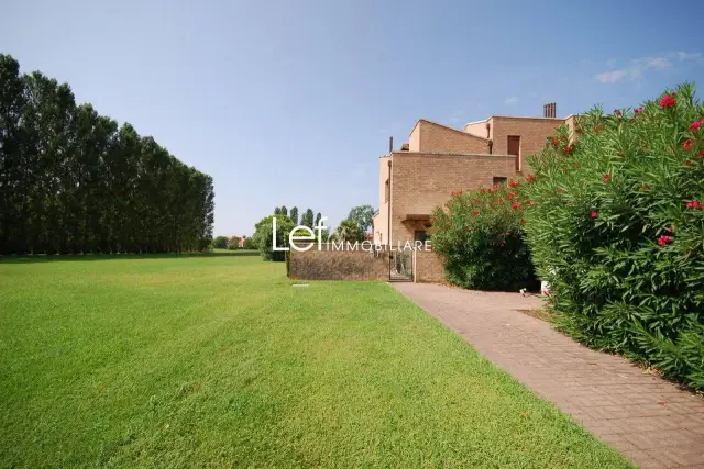 Terraced house in Via Peter Reichegger, Jesolo - Photo 1