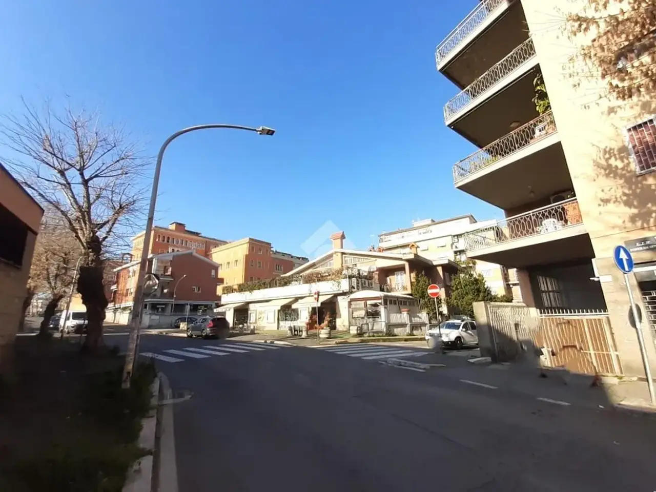 Negozio in Via Leonardo Greppi 136, Roma, {3} - Foto 1