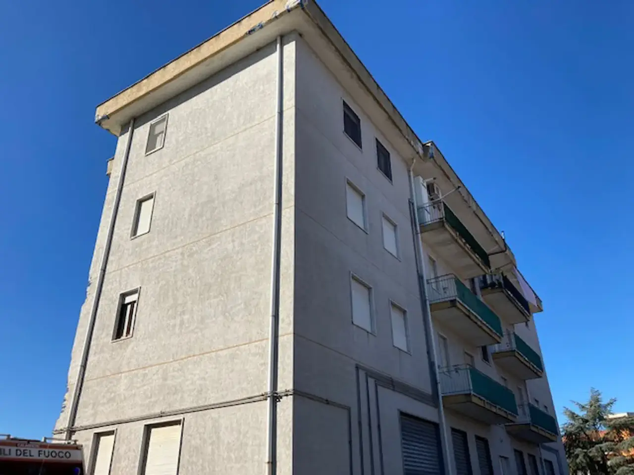 Capannone in Via Alessandro Volta, Pontecagnano Faiano, {3} - Foto 2