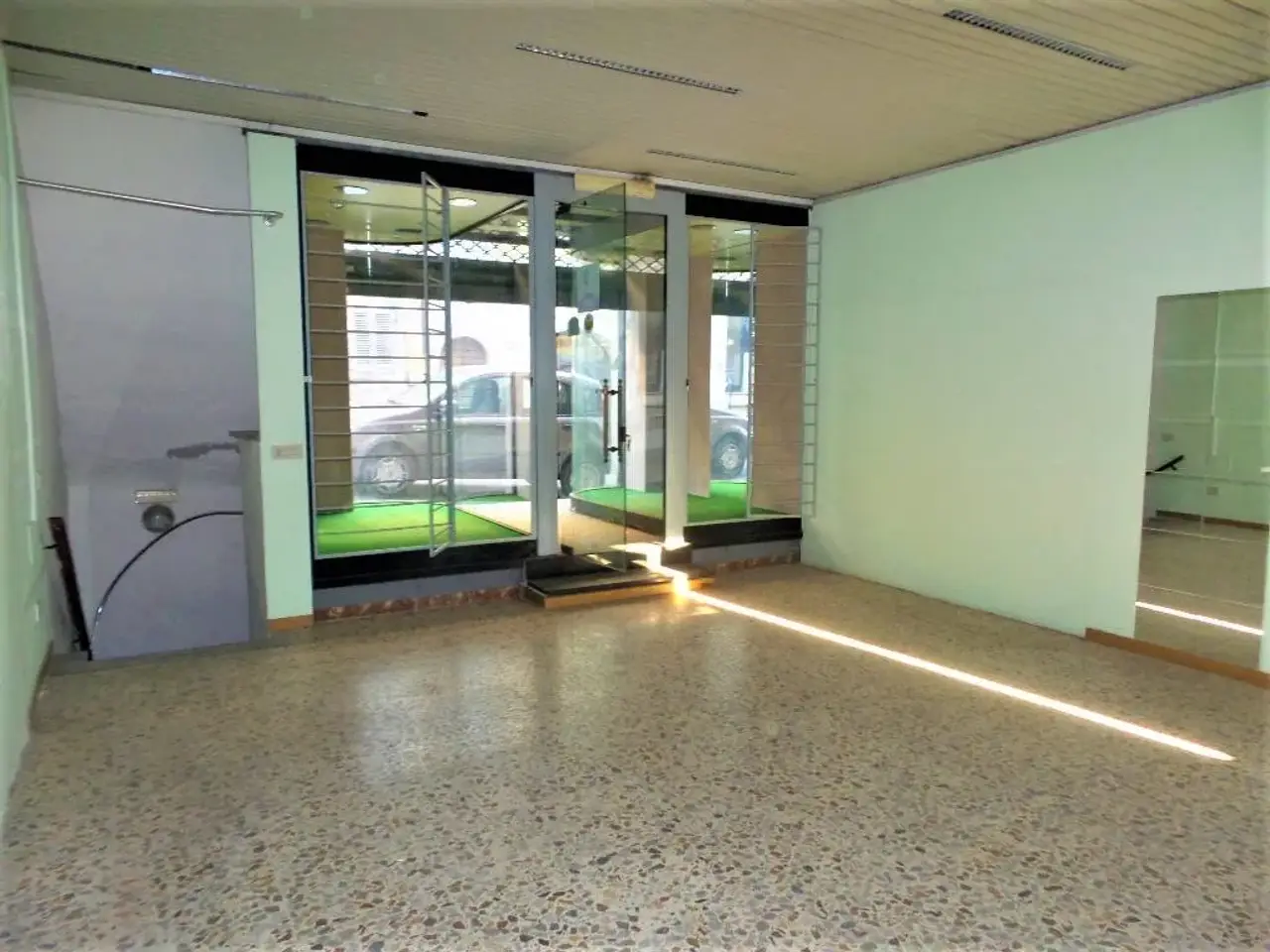 Negozio in Via Filippo Nicolai 69, Caprarola, {3} - Foto 1