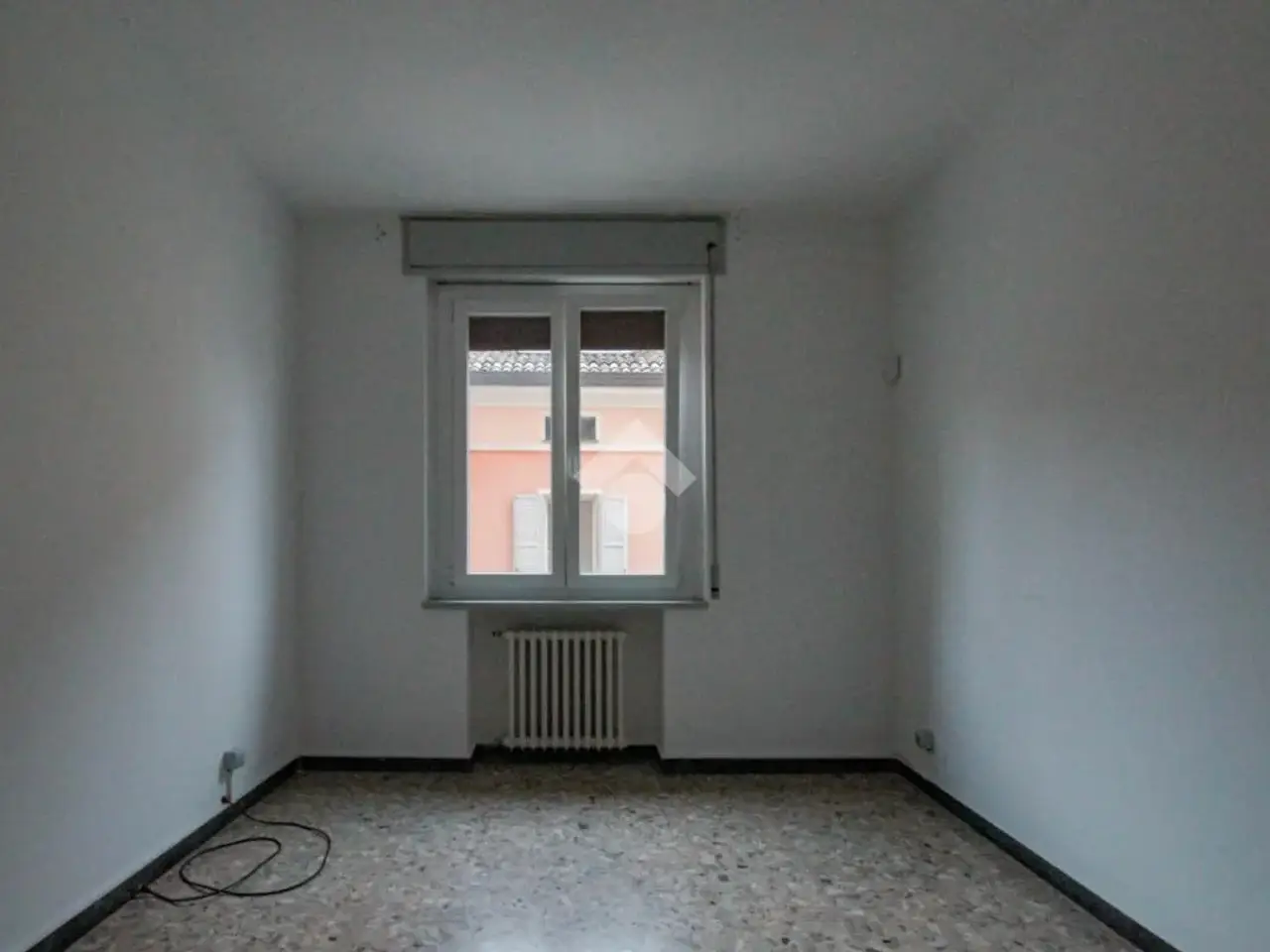 Ufficio in Via C. Battisti 2, Vignola, {3} - Foto 1