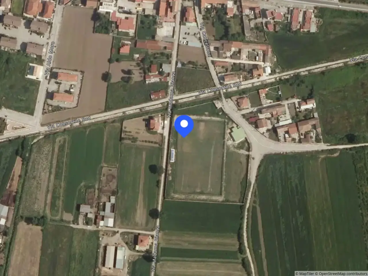 Fabbricato misto in Via Madama Bianca 81 81, Santa Maria La Fossa, {3} - Foto 1