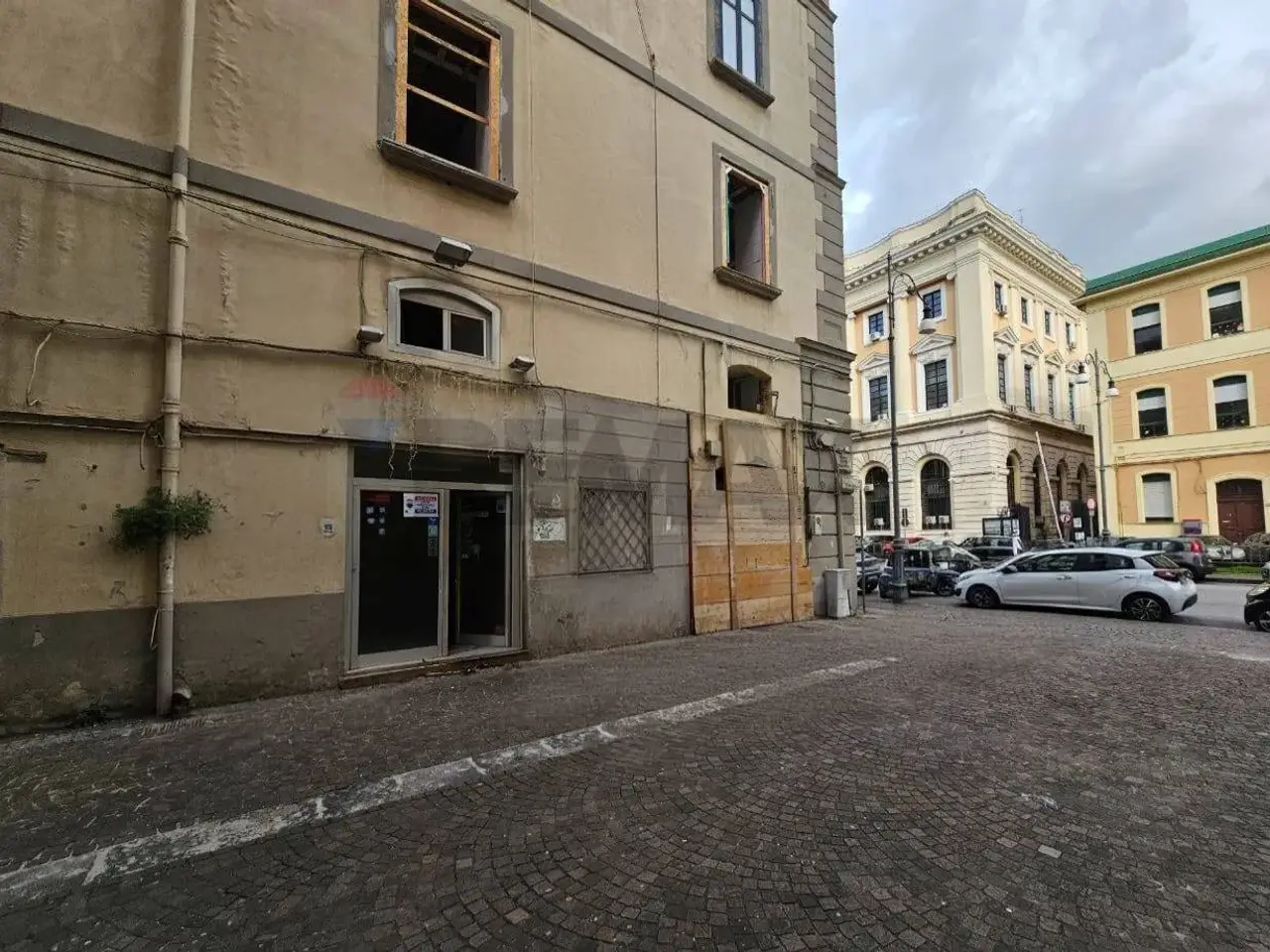 Negozio in Via Alfredo De Marsico 9, Salerno, {3} - Foto 1
