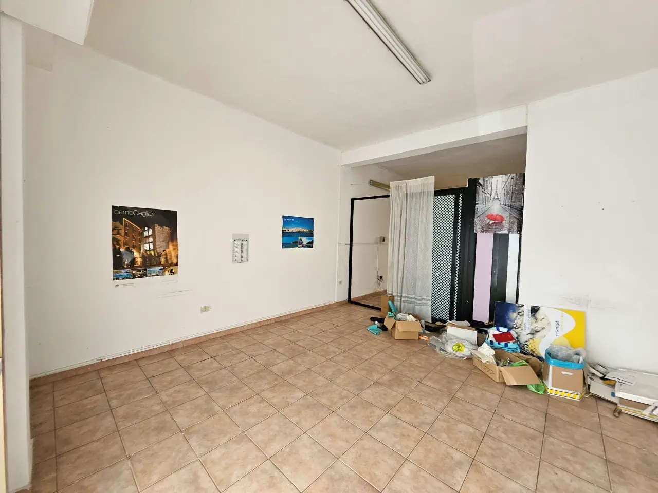 Negozio in , Quartu Sant'Elena, {3} - Foto 1
